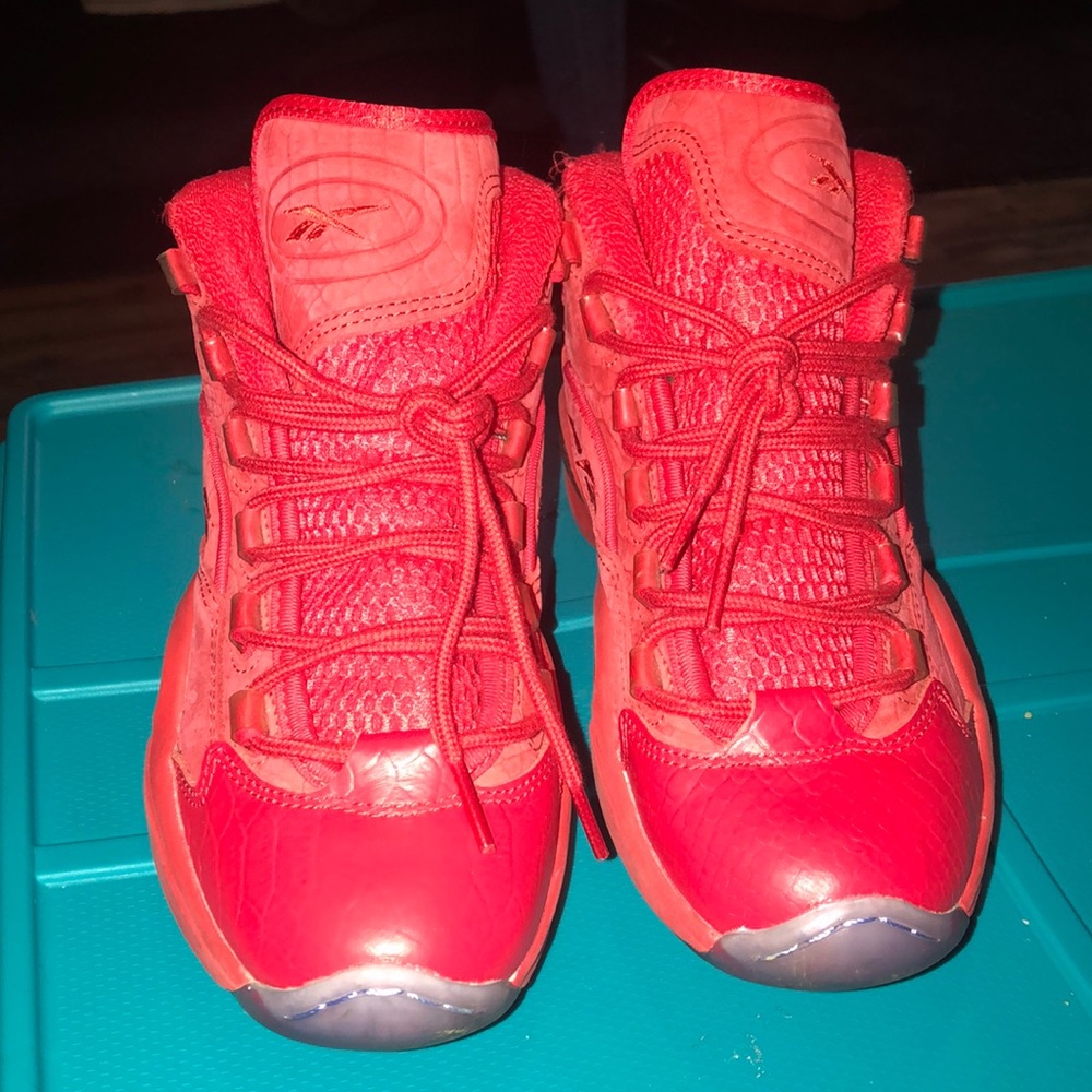 Allen Iverson Reebok - Question Mid Shoes - sz 7